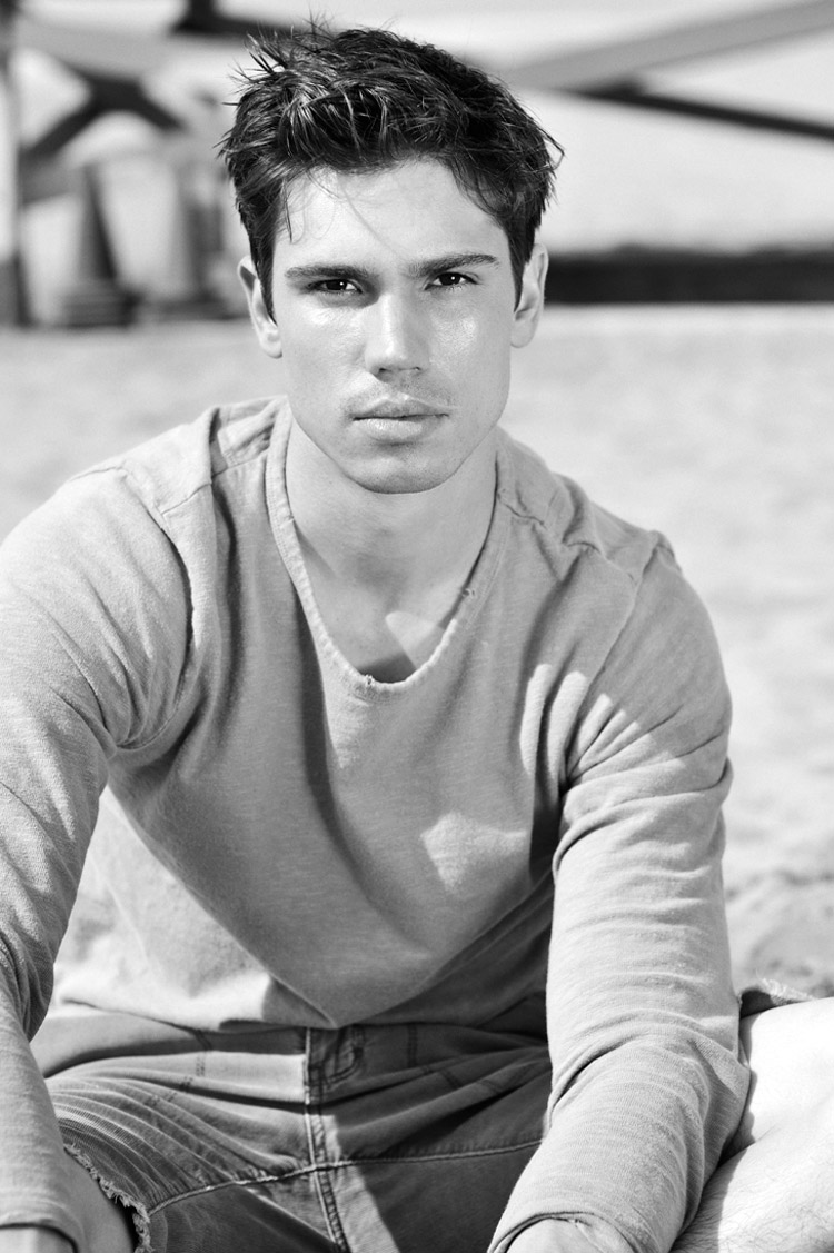 Tanner Novlan at Vision Models by David Brad