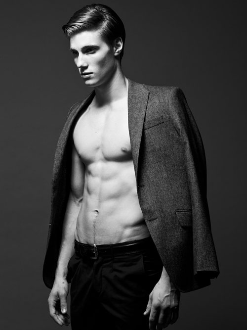 Dorian Reeves by Conan Thai