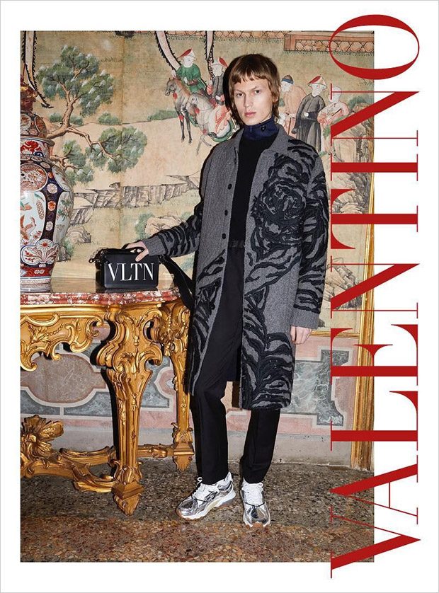 Valentino fw18 clearance