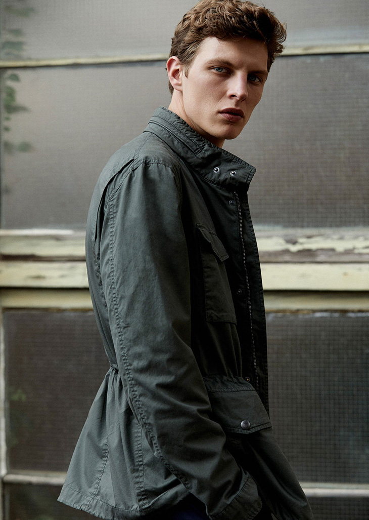 A New Wave: Tim Schuhmacher Models Massimo Dutti Fall 2019 Looks