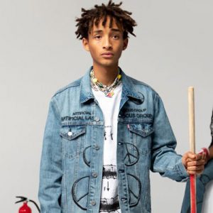 LOUIS VUITTON Pre-Fall 2022 Collection by Virgil Abloh - Male Model Scene