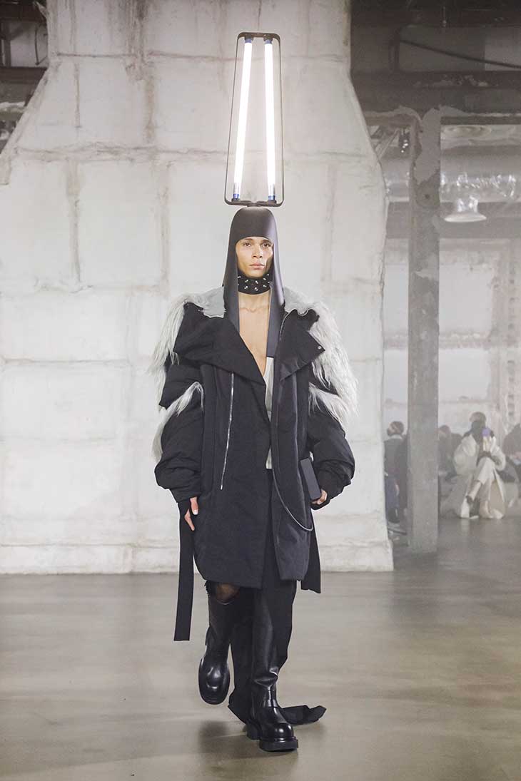 PFW: RICK OWENS Fall Winter 2022.23 Collection - Male Model Scene