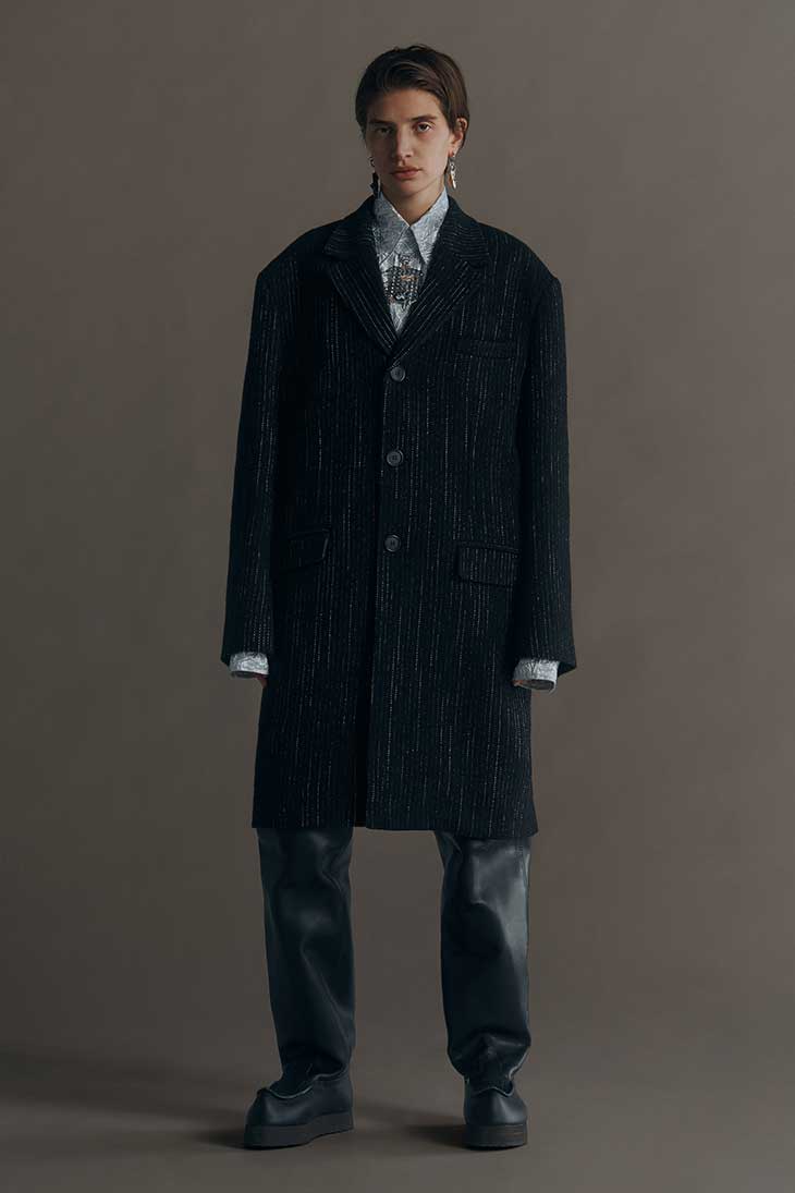 PFW: ACNE STUDIOS Fall Winter 2022.23 Collection - Male Model Scene