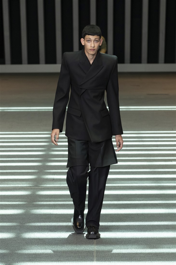 Discover VTMNTS Spring Summer 2023 Collection - Male Model Scene