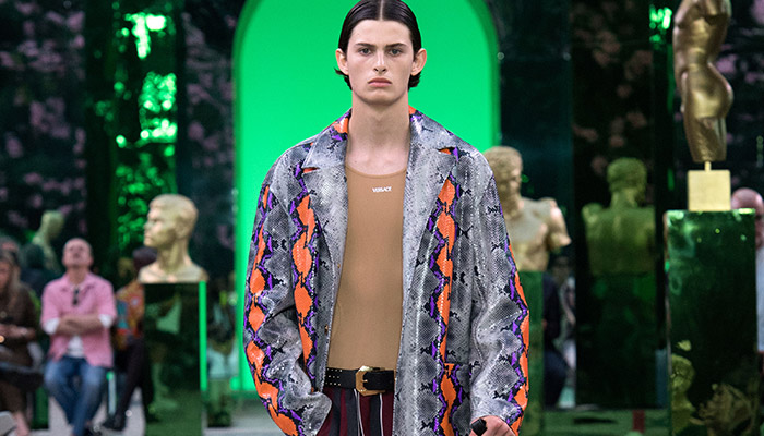 MFW: Versace Spring Summer 2021 Ready To Wear Collection - DSCENE