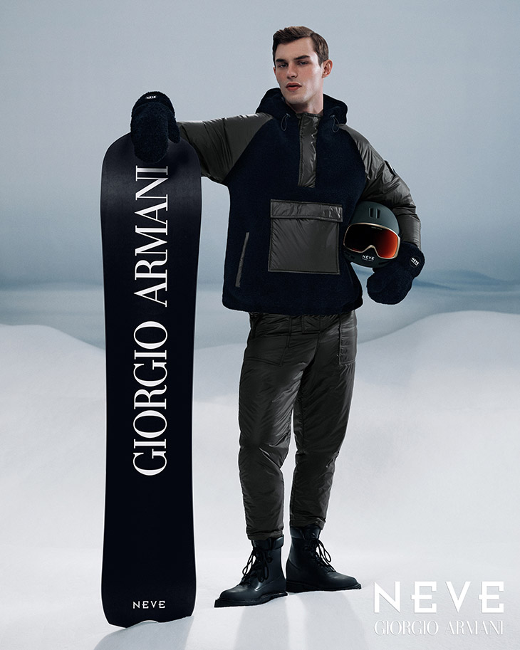 toevoegen aan Ellendig vriendelijke groet Kit Butler Models GIORGIO ARMANI NEVE Winter 2022 Collection