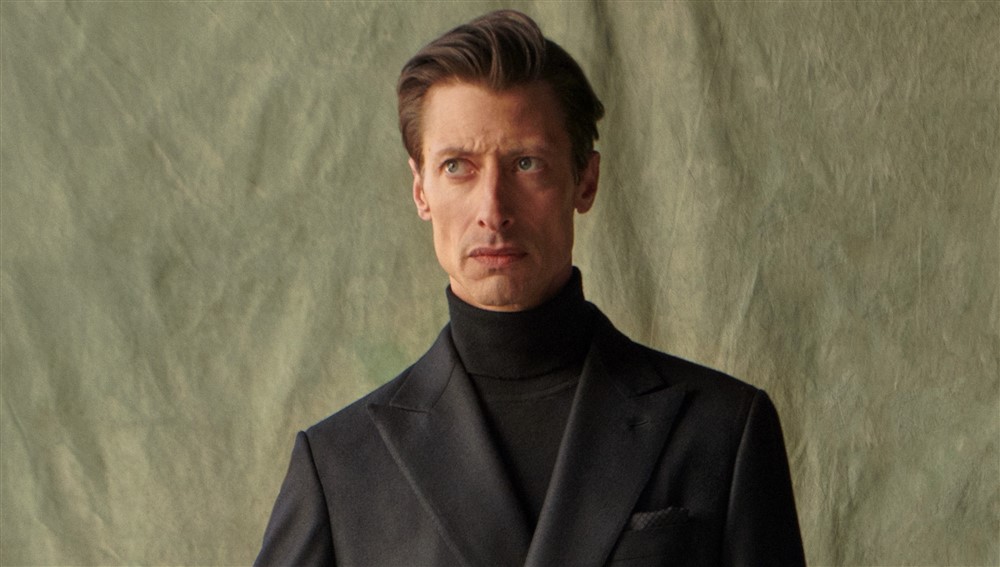 Brioni - Brioni introduces the Fall/Winter 2021 advertising