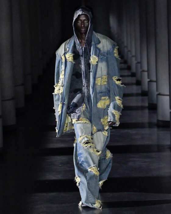 PFW: Juun.J Fall Winter 2023.24 Collection - Male Model Scene