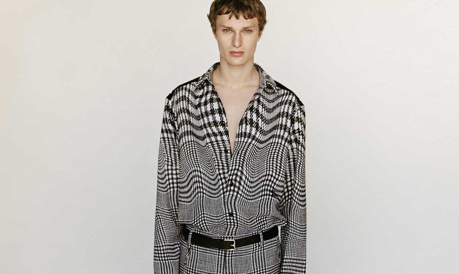 Louis Vuitton Supreme White Fashion Luxury Brand Premium Blanket Fleece  Home Decor, by son nguyen