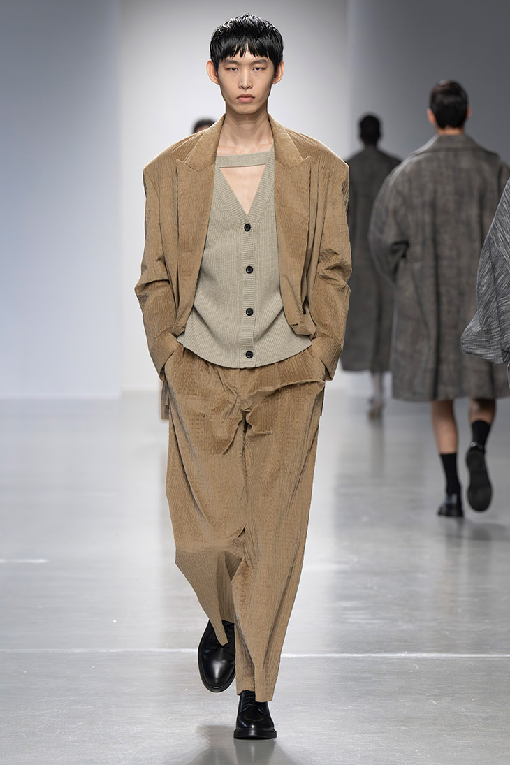 Bystander Chronicles: Dawei Fall Winter 2024 Collection